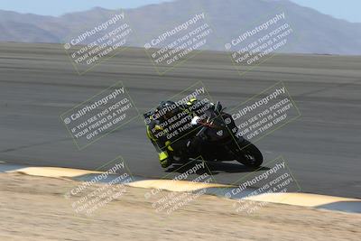 media/Apr-10-2022-SoCal Trackdays (Sun) [[f104b12566]]/Bowl (11am)/